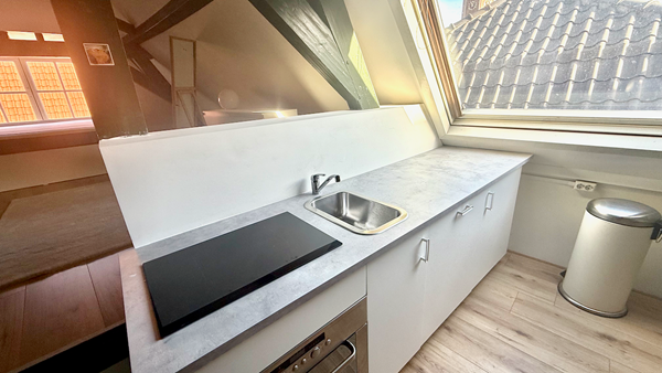 Medium property photo - Westeinde, 2512 HD Den Haag